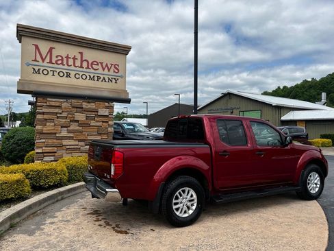 Used 2019 Nissan Frontier SV AWD/4WD image 5