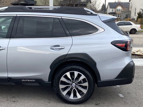 Used 2025 Subaru Outback Touring image 4