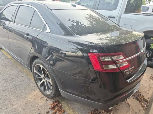 Used 2016 Ford Taurus SEL w/ Equipment Group 201A FWD image 8