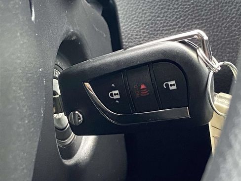 Used 2025 Toyota RAV4 LE FWD image 27