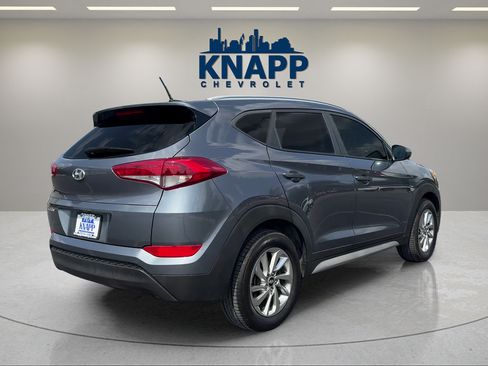 Used 2017 Hyundai Tucson SE w/ SE Popular Package 02 FWD image 5