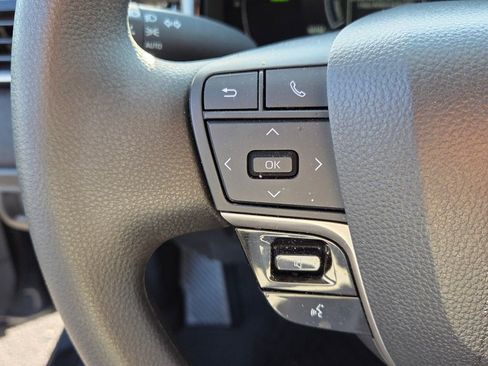 Used 2025 Toyota Camry LE image 25