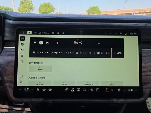 Used 2022 Rivian R1T Adventure AWD/4WD image 8