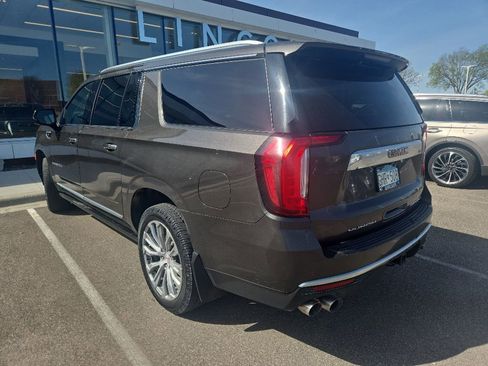 Used 2021 GMC Yukon XL Denali w/ Denali Ultimate Package AWD/4WD image 6