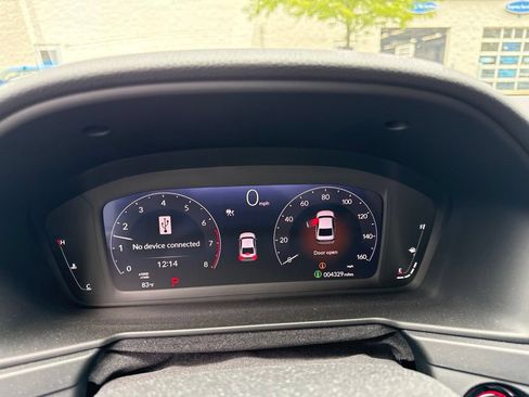 Used 2025 Honda Accord SE image 18