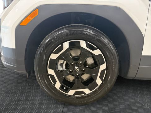 Used 2025 Hyundai Santa Fe SE w/ Tow & Go Package FWD image 15