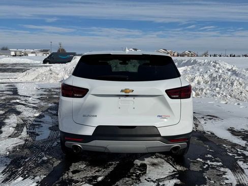 Used 2025 Chevrolet Blazer LT image 6