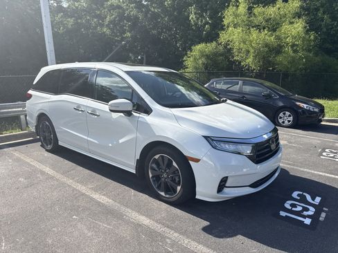 Used 2022 Honda Odyssey Elite image 5