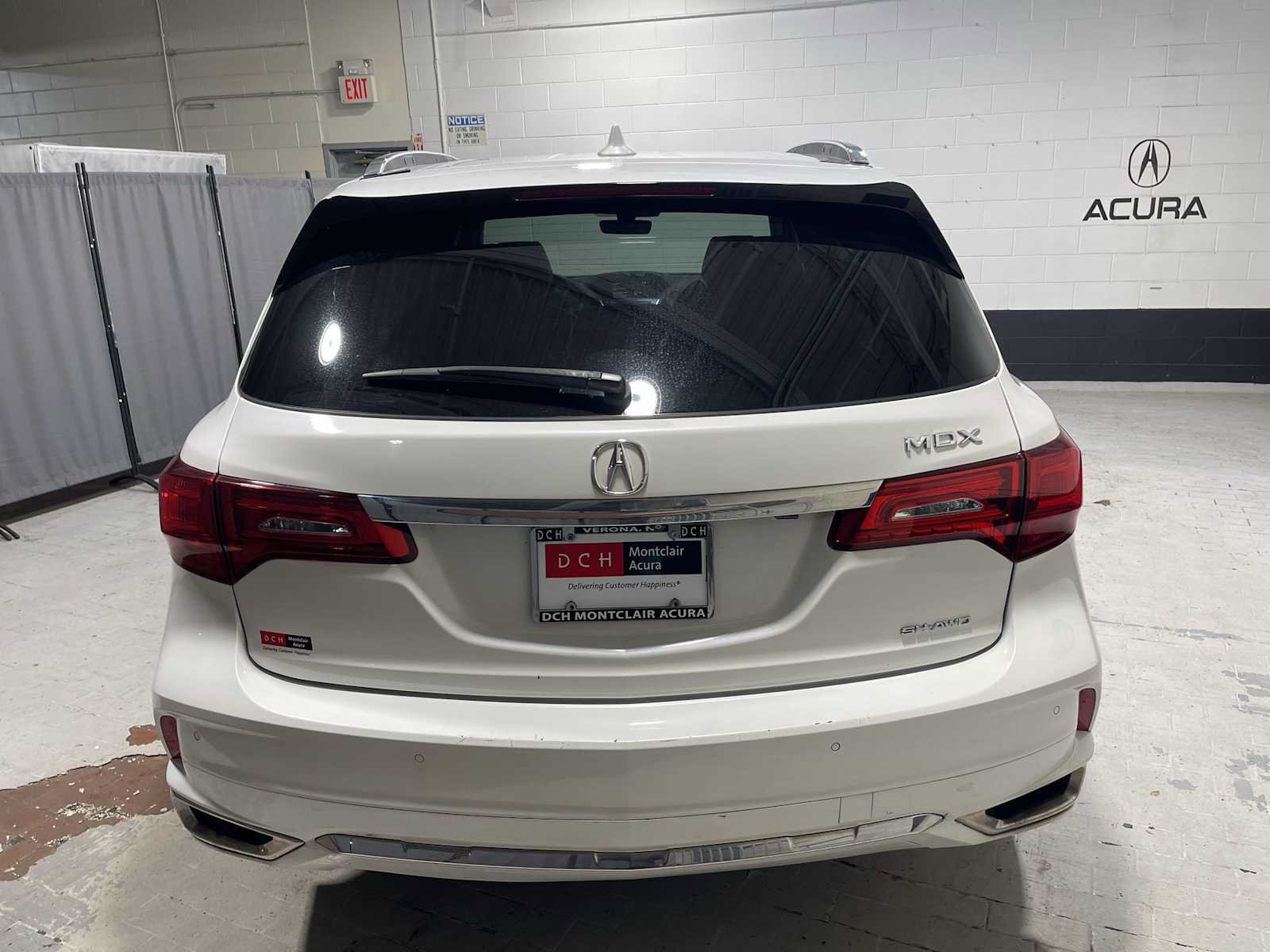 Used 2020 Acura MDX w/ Advance & Entertainment Pkg AWD/4WD image 5