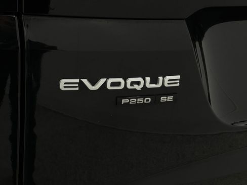 Used 2020 Land Rover Range Rover Evoque SE image 40
