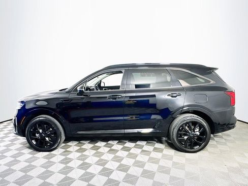 Used 2023 Kia Sorento SX AWD/4WD image 4