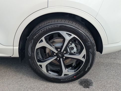 New 2026 Ford Escape ST-Line Elite image 8