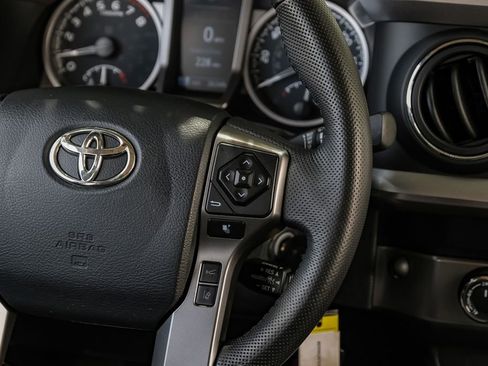 Used 2020 Toyota Tacoma SR5 image 27