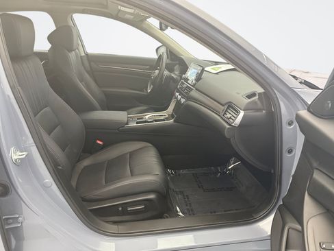 Used 2021 Honda Accord Touring image 19