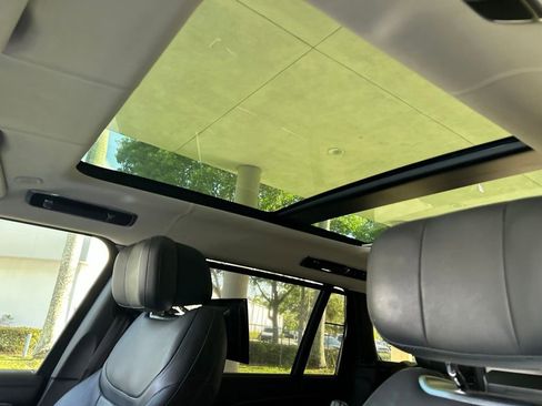 Used 2022 Land Rover Range Rover Long Wheelbase First Edition AWD/4WD image 15