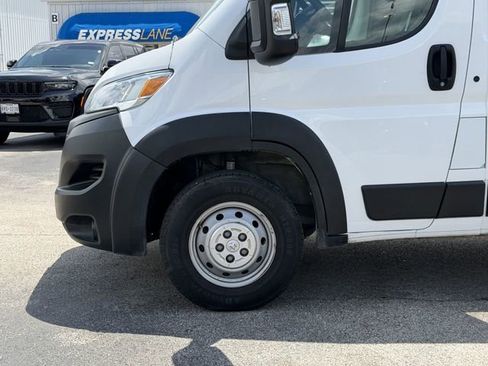 Used 2023 RAM ProMaster 2500 FWD image 9