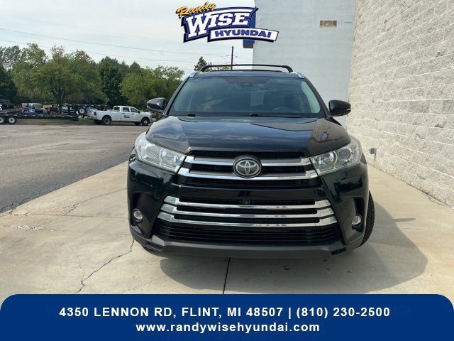 Used 2019 Toyota Highlander Limited Platinum AWD/4WD image 7