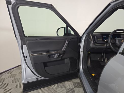 Used 2024 Rivian R1S Adventure AWD/4WD image 16