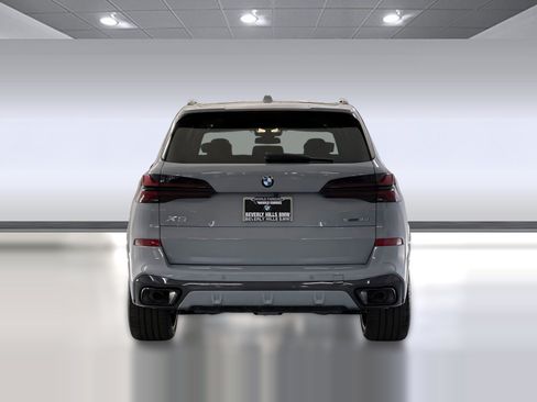 Used 2026 BMW X5 sDrive40i w/ M Sport Package RWD image 9