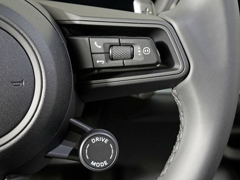 New 2026 Porsche Cayenne AWD/4WD image 25