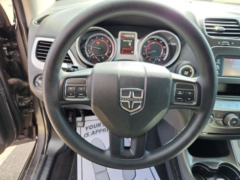 Used 2017 Dodge Journey SE image 26