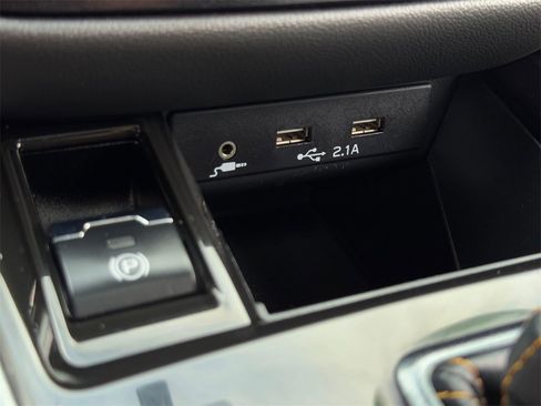 Used 2022 Subaru Outback Wilderness image 32