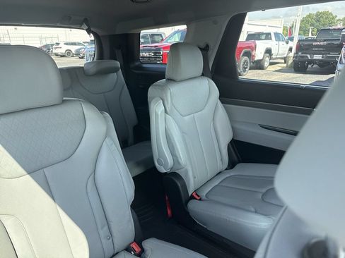 Used 2022 Hyundai Palisade SEL w/ Premium Package FWD image 14