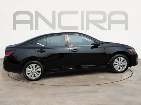 Used 2025 Nissan Sentra S FWD image 12