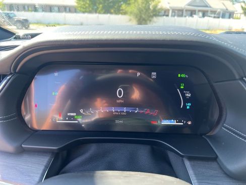 New 2024 Jeep Grand Cherokee Overland image 13