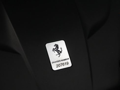 Used 2015 Ferrari California T RWD image 31