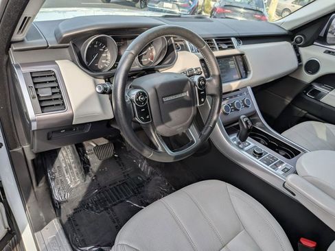 Used 2014 Land Rover Range Rover Sport HSE image 10