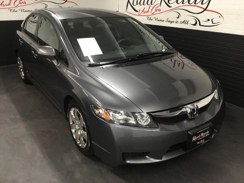 Used 2010 Honda Civic LX image 2