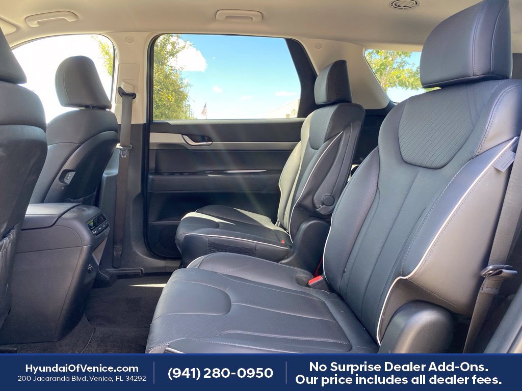 Used 2024 Hyundai Palisade SEL FWD image 17
