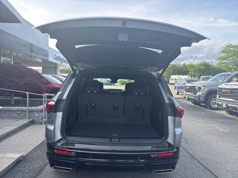 New 2025 Buick Enclave Sport Touring w/ LPO, Floor Liner Package image 8