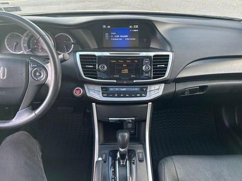 Used 2015 Honda Accord EX-L image 18