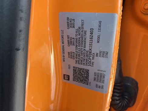 Used 2025 Chevrolet Colorado Z71 w/ Z71 Convenience Package 2 image 32