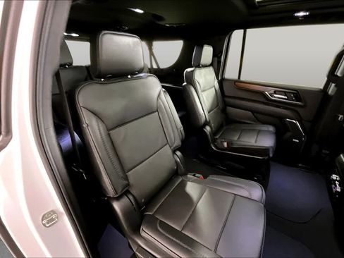 Certified 2026 GMC Yukon XL Denali w/ Sun & Power Step Package RWD image 19