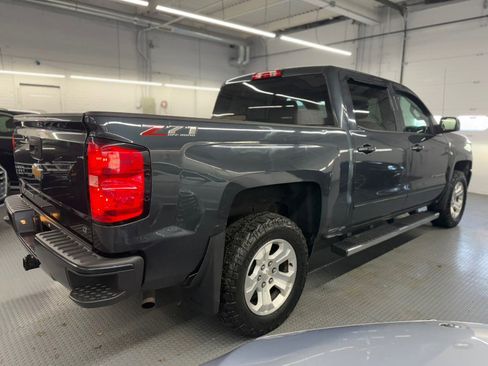 Used 2018 Chevrolet Silverado 1500 LT w/ All Star Edition AWD/4WD image 7