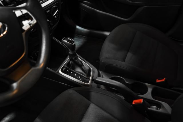 Used 2019 Hyundai Accent SE FWD image 27
