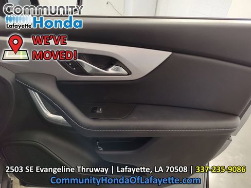 Used 2025 Chevrolet Blazer LT AWD/4WD image 31