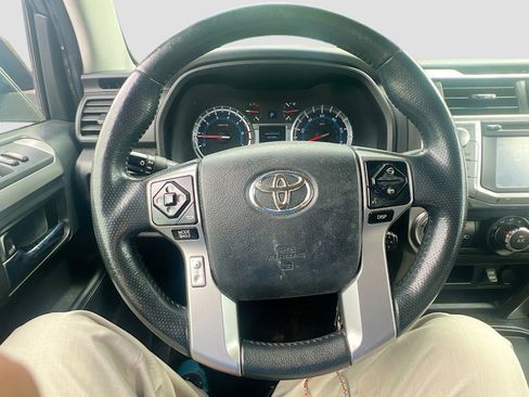 Used 2018 Toyota 4Runner SR5 RWD image 11
