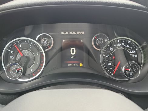 Used 2024 RAM 3500 Big Horn AWD/4WD image 24