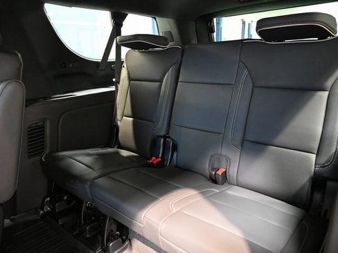 New 2026 GMC Yukon XL Elevation image 12