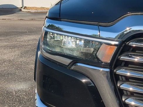 Used 2025 RAM 1500 Laramie image 9