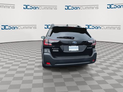 Used 2023 Subaru Outback Premium AWD/4WD image 7
