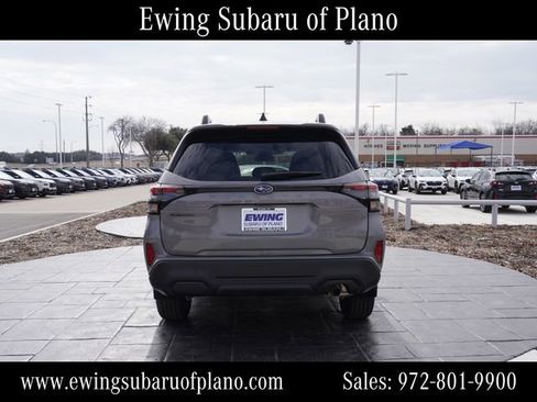 Used 2026 Subaru Forester Premium AWD/4WD image 4