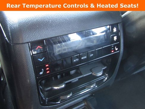 Used 2024 Jeep Grand Cherokee L Limited w/ Luxury Tech Group II image 22