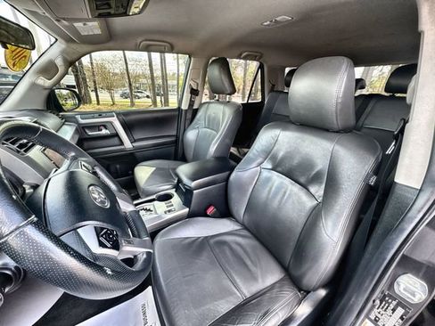 Used 2017 Toyota 4Runner SR5 image 19