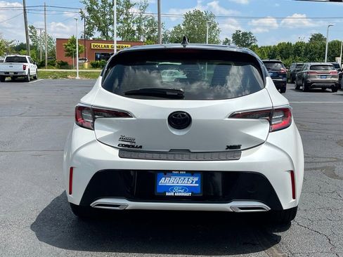 Used 2022 Toyota Corolla XSE FWD image 6