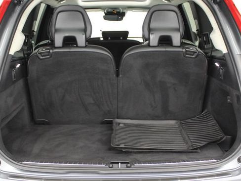 Used 2019 Volvo XC90 T6 Momentum w/ Advanced Package AWD/4WD image 9